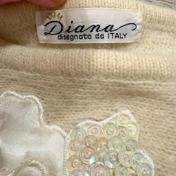 Diana desegnata da ITALY Lambswool/Angora Cream Butterfly Arm Sweater Women’s XS - Picture 4 of 6